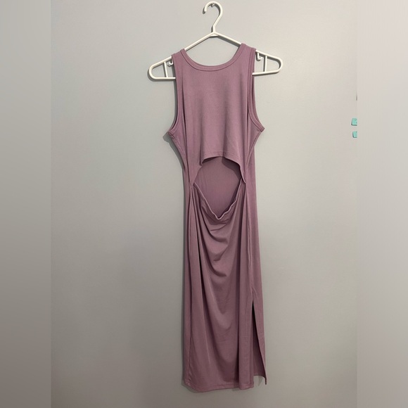 Bodycon Dress with Cutout - Picture 4 of 4